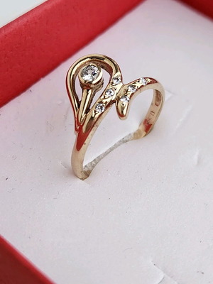 Gold 14K ring used with zircon