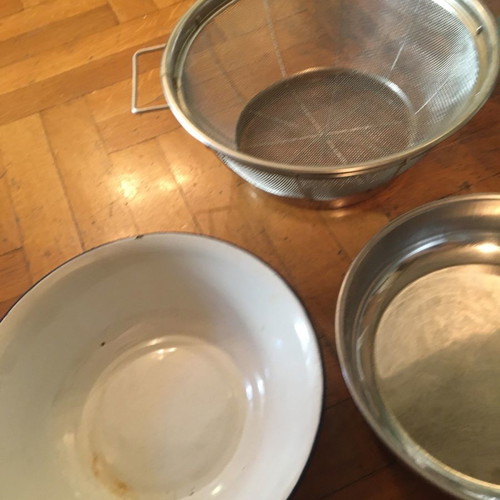Kitchen items used, tupperware, strainer, basin