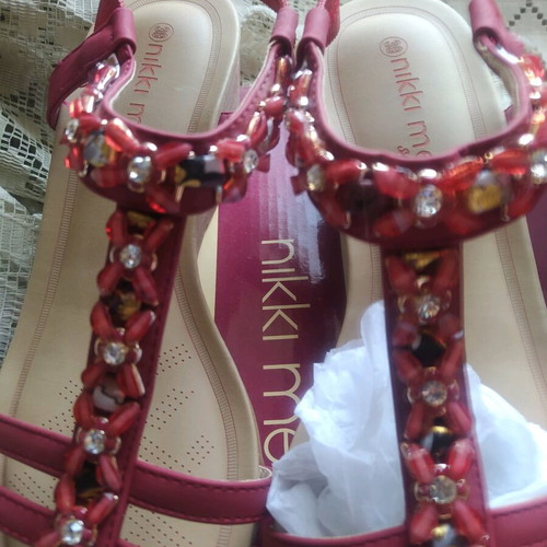 Nikki Me red platform sandals new, size 39