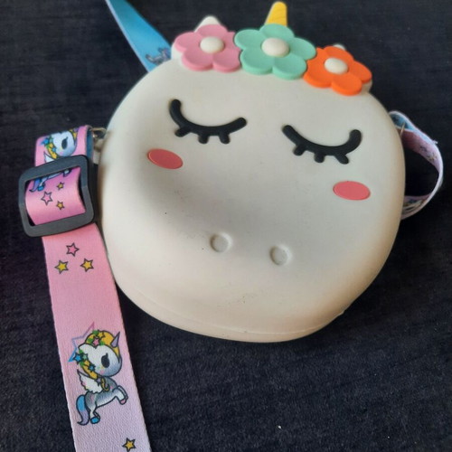 Unicorn Shoulder Bag like new with colorful strap and zipper