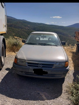 Opel Astra 1992 μεταχειρισμένο, βενζίνη, χειροκίνητο, ασημί
