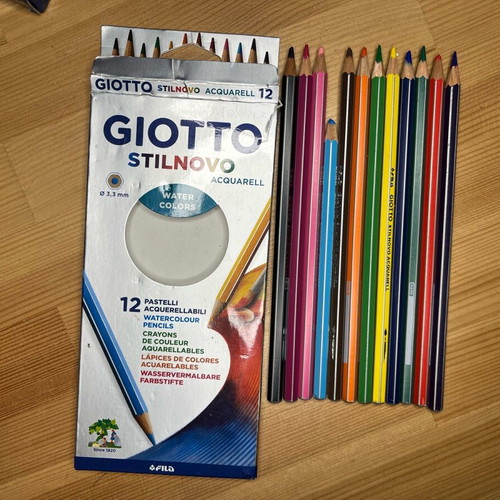 Set of used pencils, Faber Castell and Giotto colored pencils and more