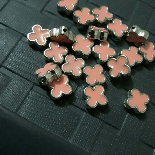 76 Pink Crosses with Silver color for crafts and constructions, new, plastic, Cross