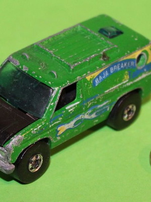 Hot Wheels 1980 Baja Breaker μεταχειρισμένο, κλίμακα 1:64