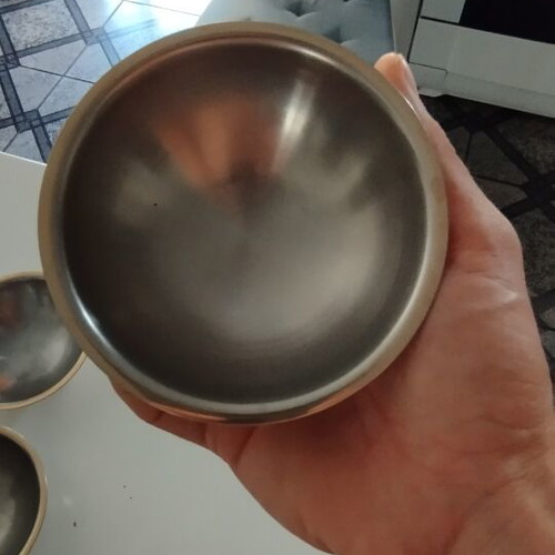 Stainless steel serving bowls set of 3, like new