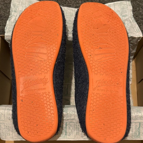 Mercredy slippers used, navy blue and orange, size 45