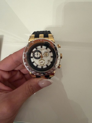Vogue Chronograph Watch like new, black and gold