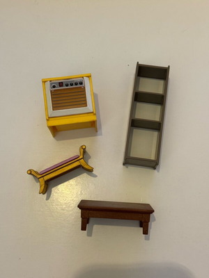 Playmobil figures pack of 4 like new