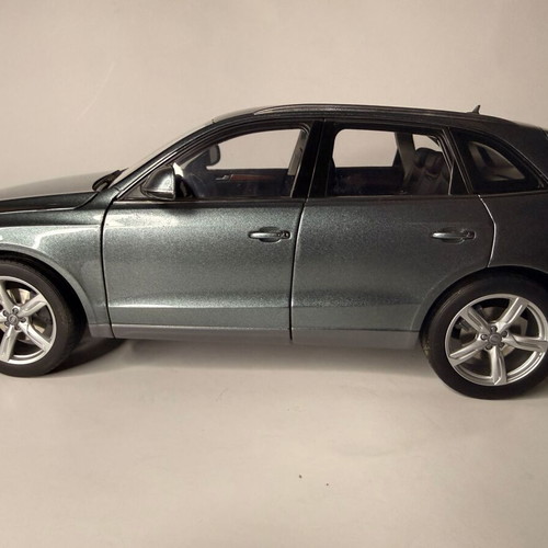 Kyosho Audi Q5 Quartz Gray Metallic metal model 1:18 new