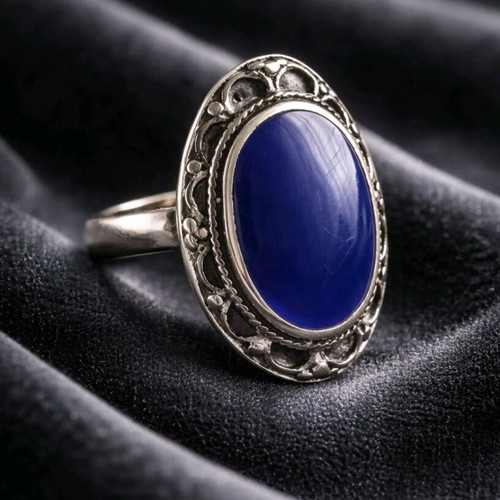 Vintage silver ring with natural Lapis Lazuli used