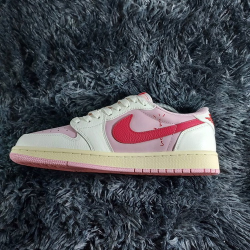 Jordan Retro Low OG SP Travis Scott sneakers, pink