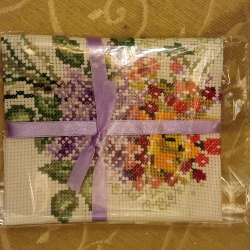 Handmade vintage embroidery flowers for frame or small doily new