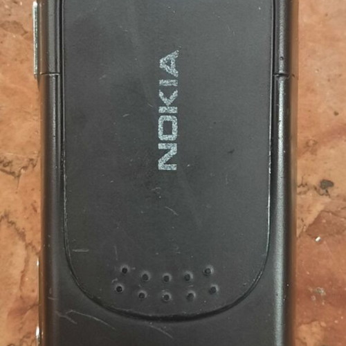 Nokia N73 64MB silver phone like new with charger