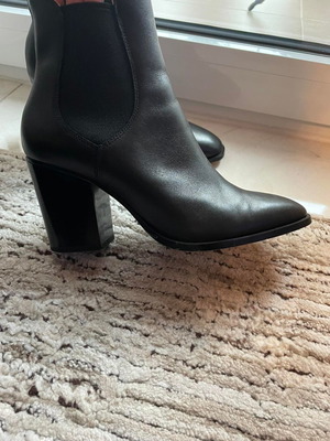 Zara leather ankle boots used, black, size 36