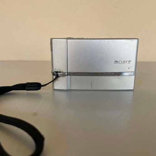 Sony Cyber-Shot DSC-T30 Silver Camera used, non-functional