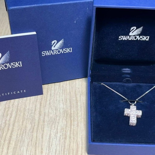 Κολιέ με διπλό σταυρό από κρύσταλλο Swarovski σαν καινούργιο, ασημί