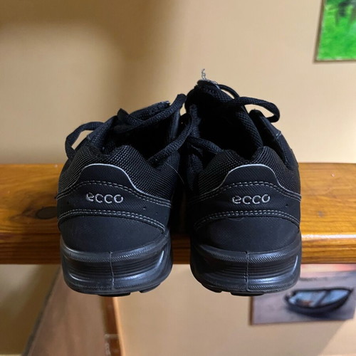 Ecco women's sneakers like new, sport style, black, size 39