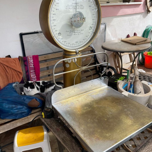 Vintage Lario scale used, Italian, up to 6 tons
