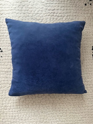 Decorative waterproof blue pillow like new with zipper 33x30cm