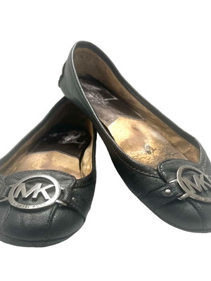 Michael Kors black leather flats