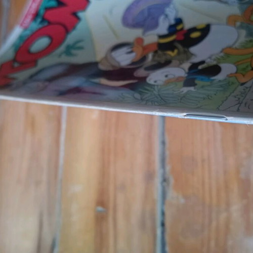 Komix #90 Disney like new, collectible issue