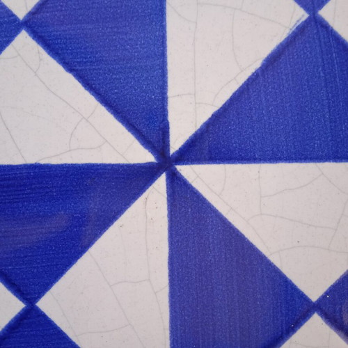 Handmade decorative tile 20x20 like new, blue-white
