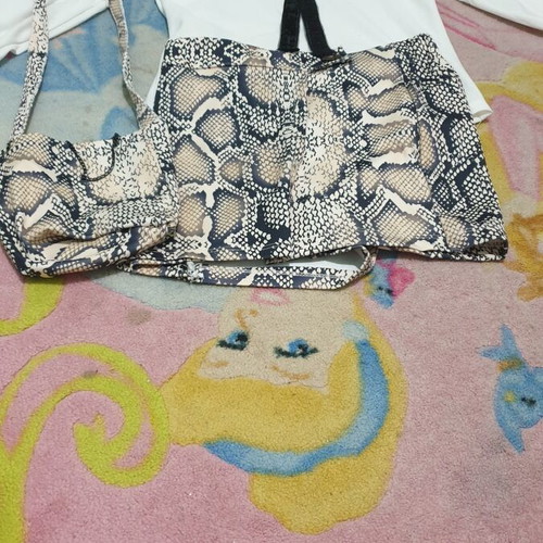 Body suit set with shorts and bag for 8-year-old girls