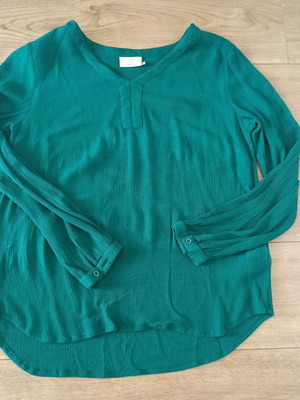 Kaffe women's airy blouse size M 38 green like new