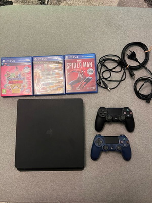 PlayStation 4 Slim 500GB σαν καινούργιο με 2 χειριστήρια και 3 παιχνίδια