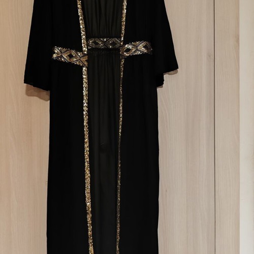 Kimono with transparency and gold sequins like new, size M
