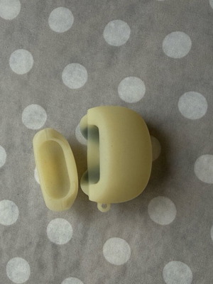 AirPods 1/2 like new, glow in the dark