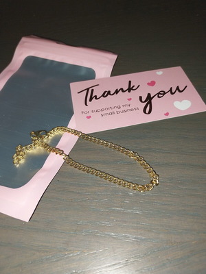 Bracelet new, gold color