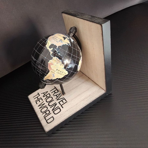 Decorative Globe Travel Around the World like new with wooden base