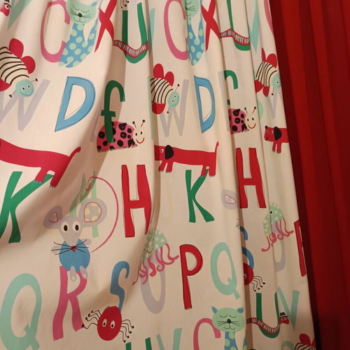 Children's room curtain set white with English alphabet and animals, red gauze new