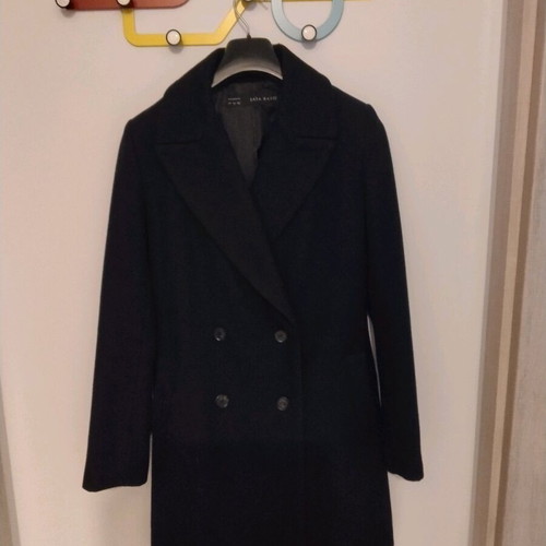 Zara black wool coat like new, size S