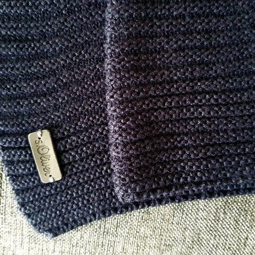 S. Oliver dark blue thick scarf like new