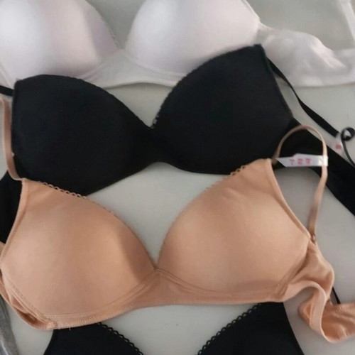 Set of 5 branded cotton T-shirt bras like new, sizes 70B-75C