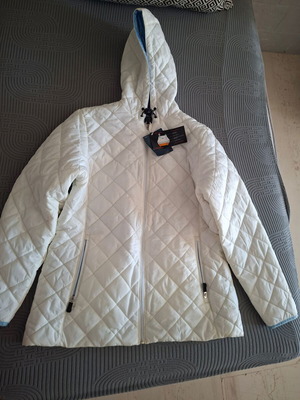 Women's white jacket in excellent condition, size M