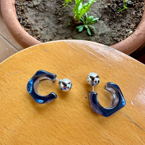 Blue transparent earrings with front lock new