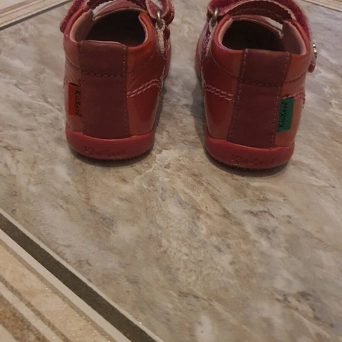 Kickers shoes like new, size 21