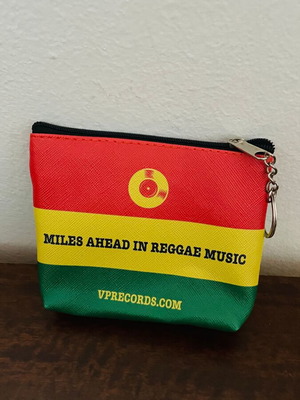 Wallet new for coins and credit cards with zipper