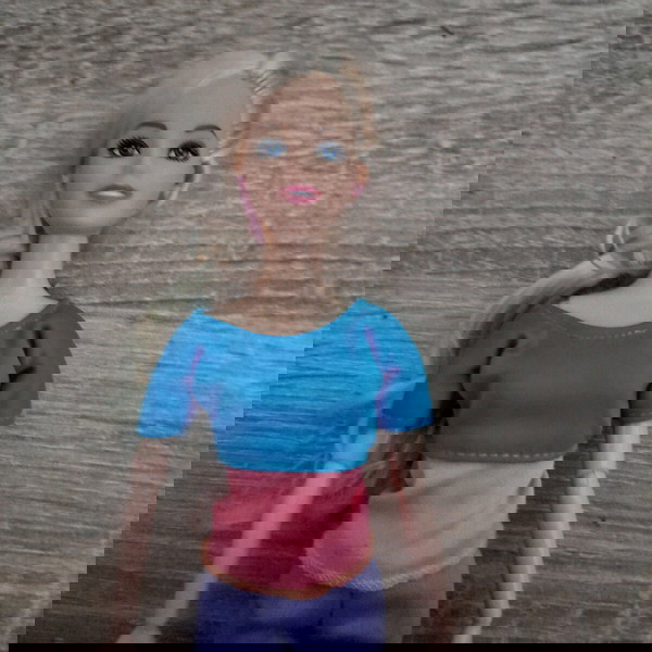 Barbie  κούκλα
