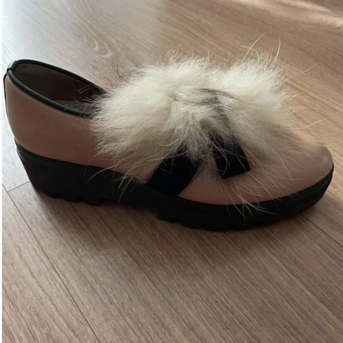 Pargiana leather loafers with fur and black sole like new, size 39, pink