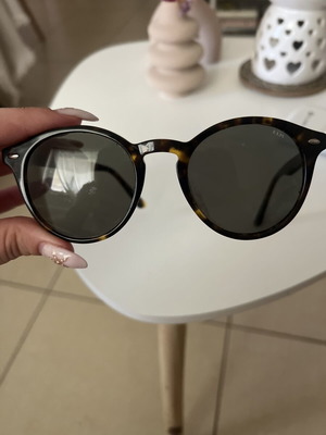 Sunglasses, brown