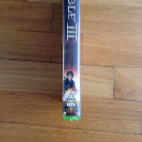 Fable 3 Xbox 360 used with case damage