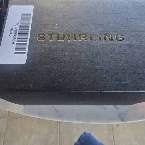 Stuhrling ladies watch like new, blue dial, submariner style