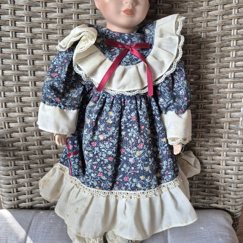 Porcelain collector doll Beatrice used in very good condition