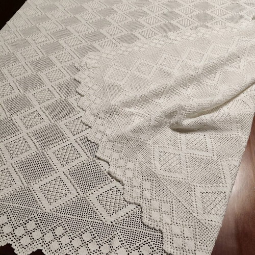 Handmade knitted blanket like new, dimensions 180x200