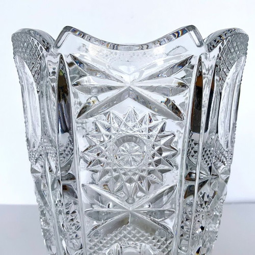 Crystal heavy vase used with rich engraving vintage 1960/70s