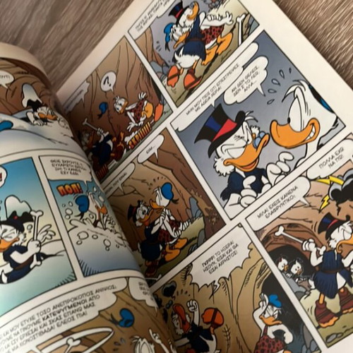 Donald Winter Stories comic book used, Greek
